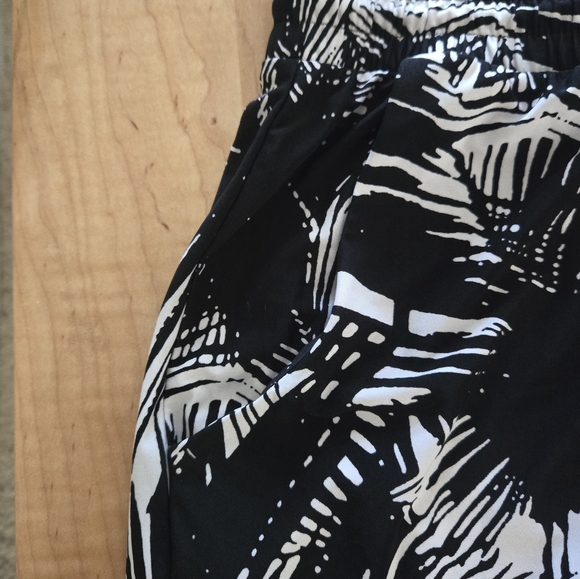 Attitude flowy pants - Picture 3 of 4